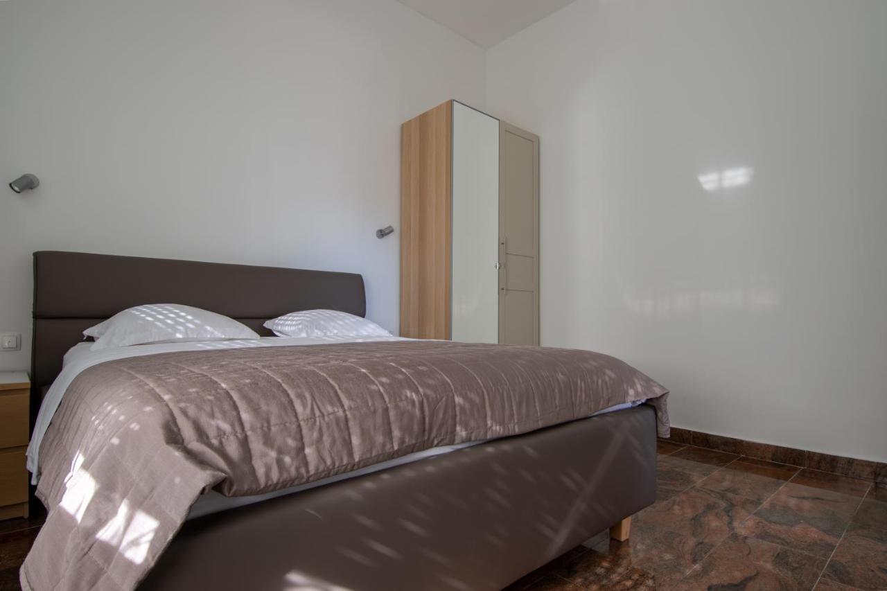 Apartments Lantina ベティナ エクステリア 写真