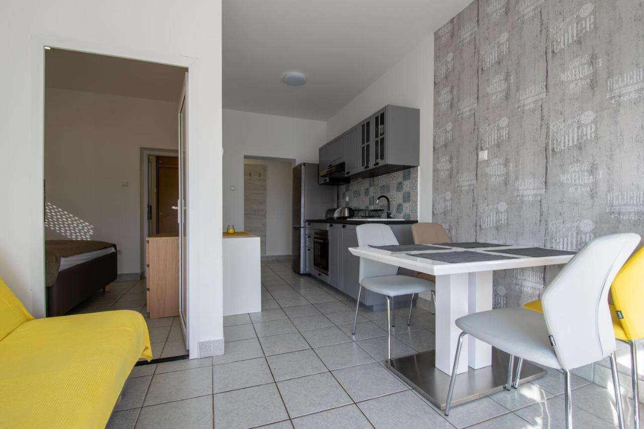 Apartments Lantina ベティナ エクステリア 写真